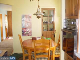 406 Blakeley Road Wallingford, PA 19086 - Photo 2 of 4