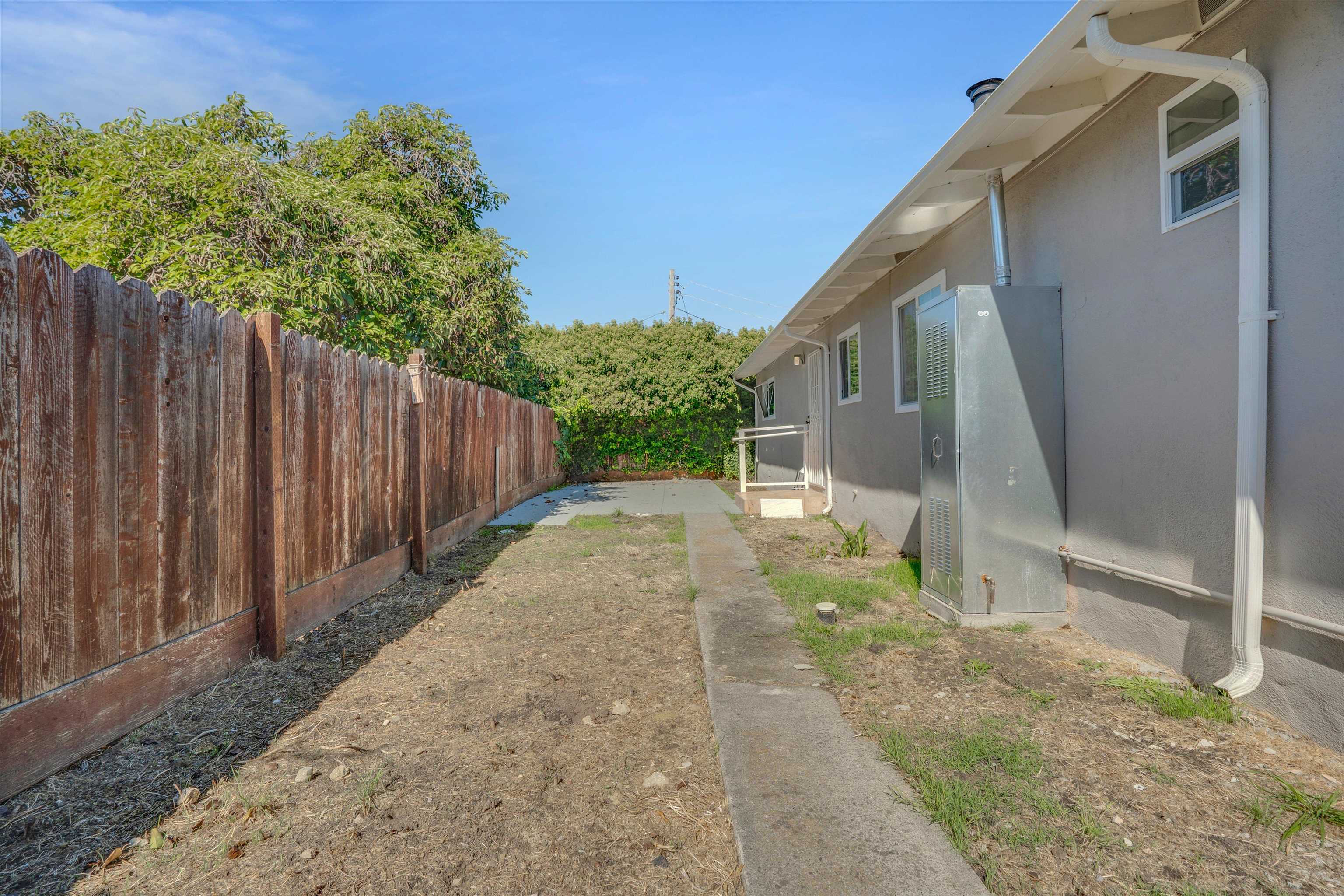 60 Railroad Avenue Rodeo, CA 94572 - Photo 25 of 30