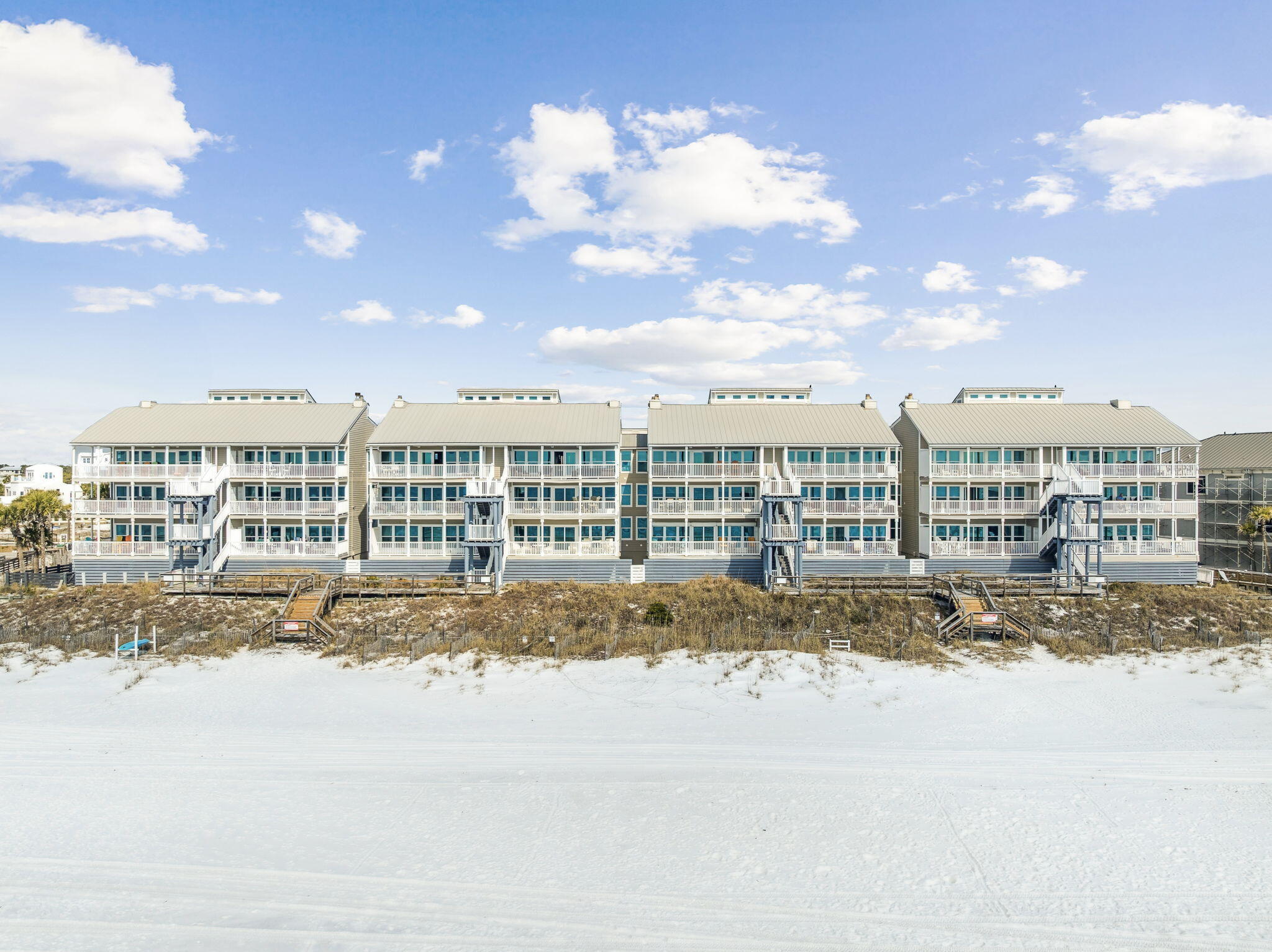 142 Beachside Drive, Unit 10 Santa Rosa Beach, FL 32459 - Photo 40 of 42 a view of a large building