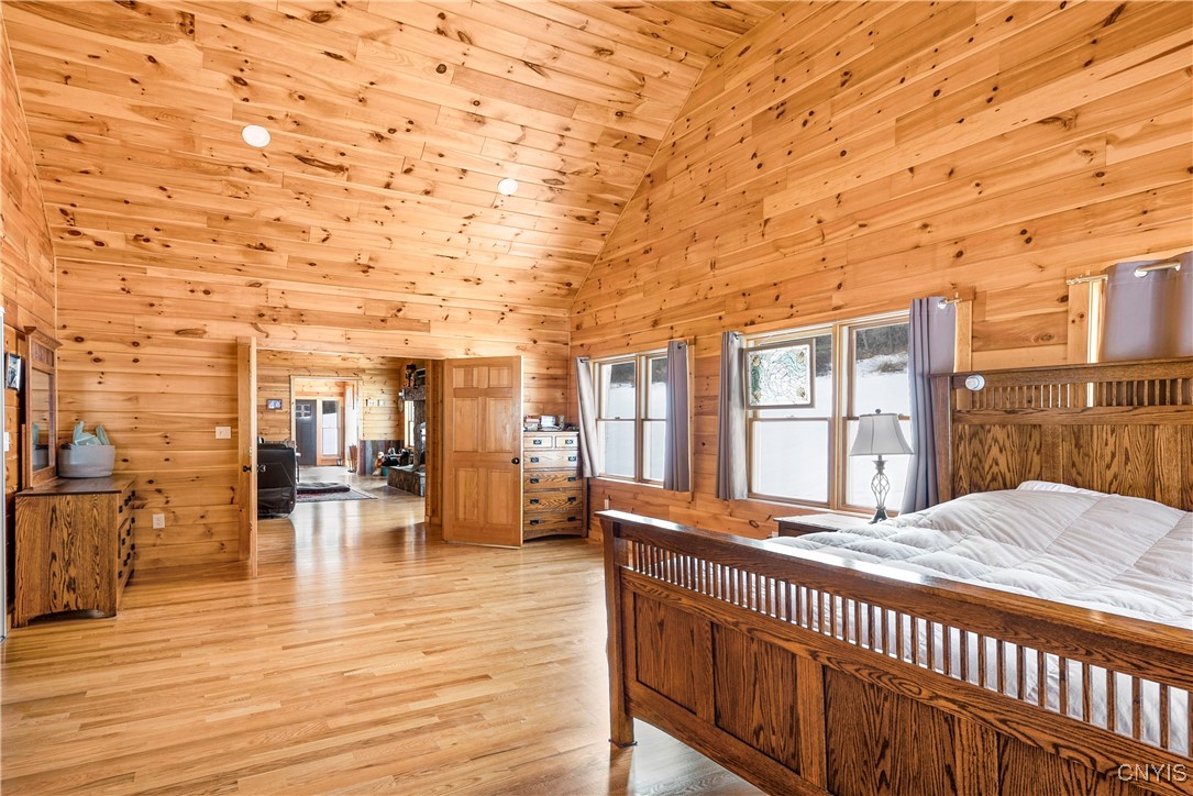 4873 Lawless Road Marcellus, NY 13108 - Photo 17 of 49 master bedroom