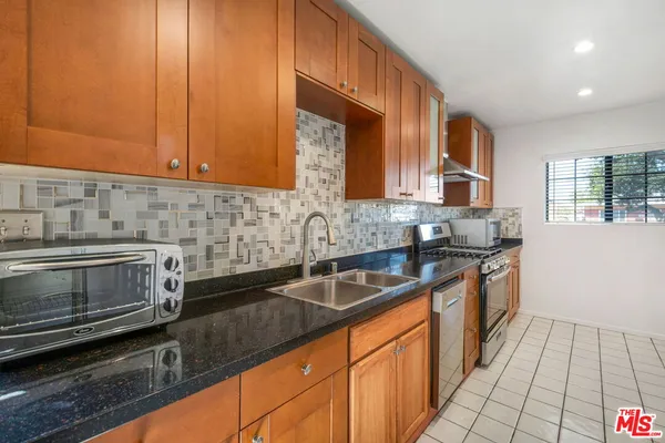 $4,750 | 11882 Ramona Avenue, Hawthorne, CA 90250