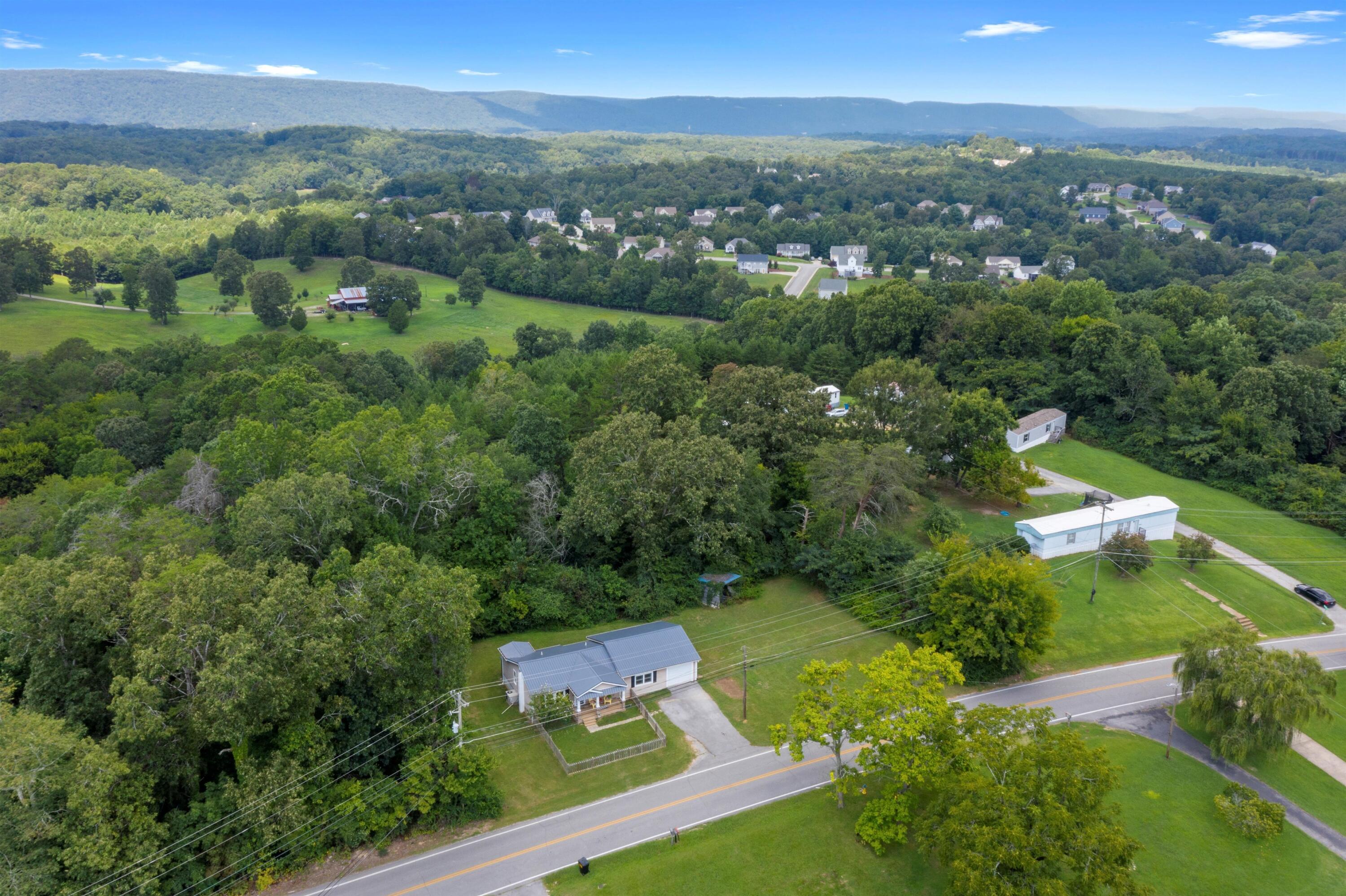 1317 Thatcher Road Soddy Daisy, TN 37379 - Photo 34 of 41 02-DJI_0940