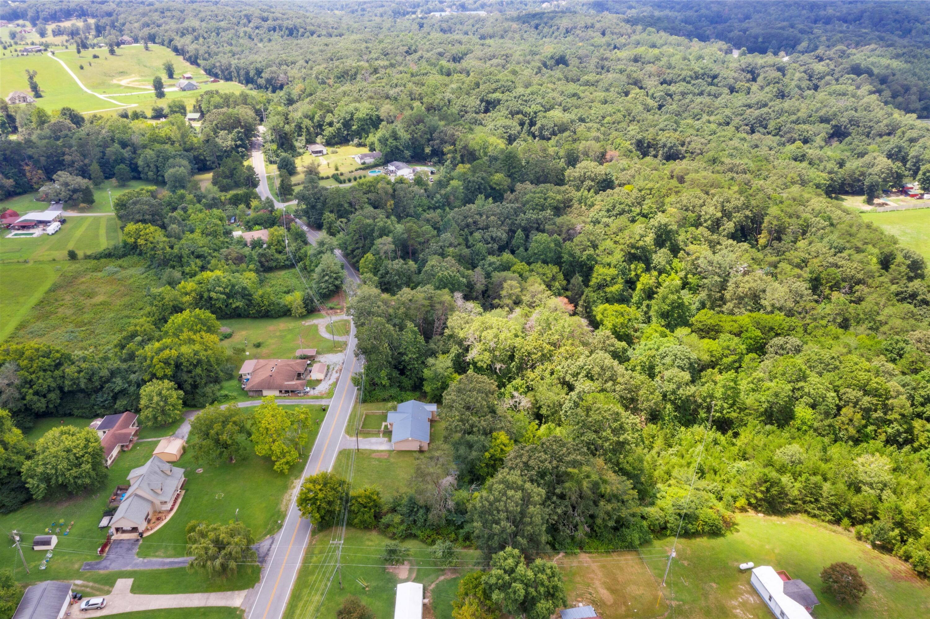 1317 Thatcher Road Soddy Daisy, TN 37379 - Photo 35 of 41 04-DJI_0948