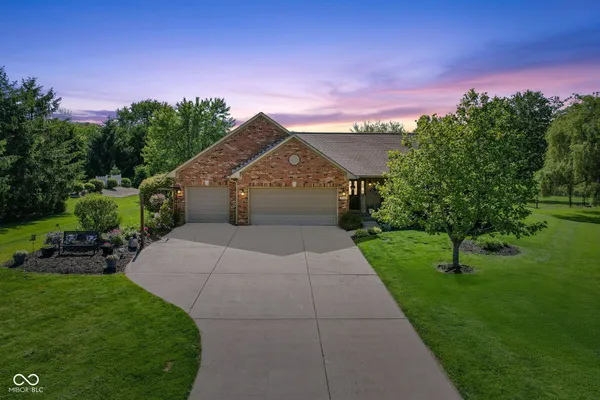 $375,000 | 3774 North Strahl Drive, Greenfield, IN 46140