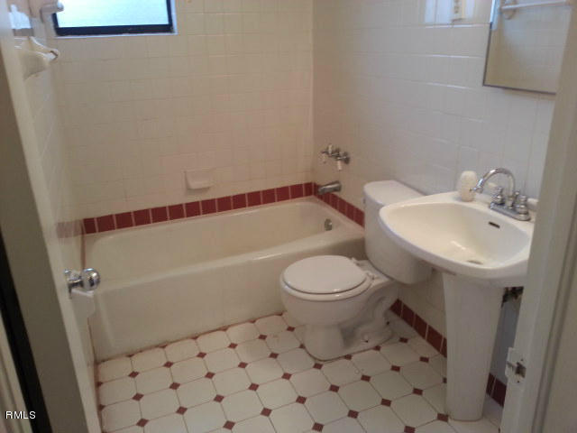 5130 Madison Road Delray Beach, FL 33484 - Photo 12 of 15 BATH 2