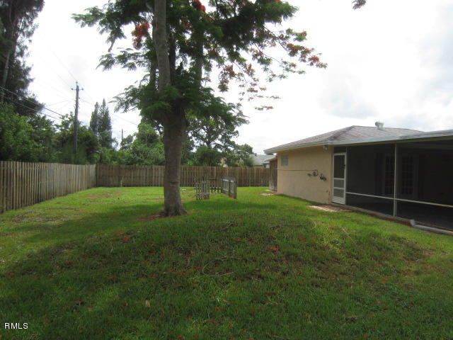 5130 Madison Road Delray Beach, FL 33484 - Photo 14 of 15 BACKYARD