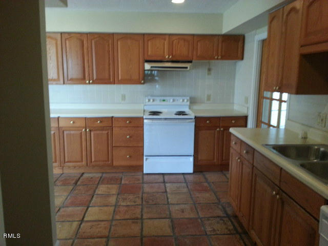 5130 Madison Road Delray Beach, FL 33484 - Photo 3 of 15 KITCHEN