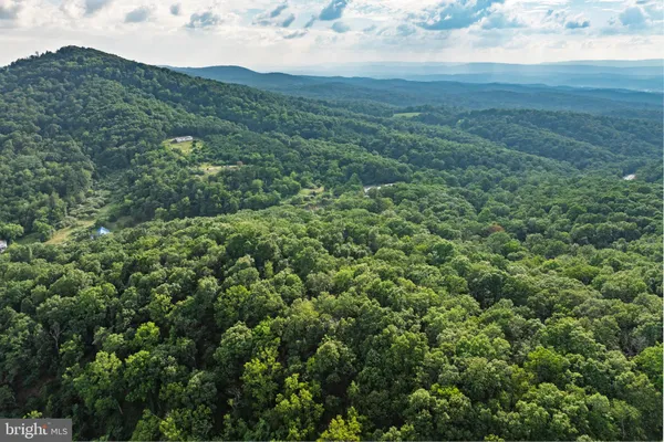 $449,900 | 13531 Frankfort Highway, Springfield, WV 26763