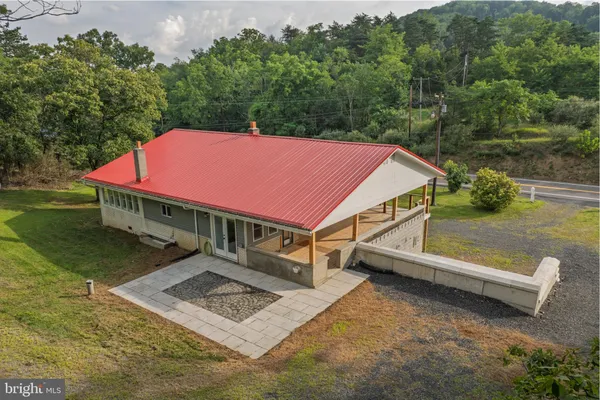 $449,900 | 13531 Frankfort Highway, Springfield, WV 26763