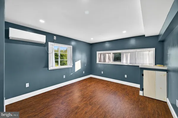 $449,900 | 13531 Frankfort Highway, Springfield, WV 26763