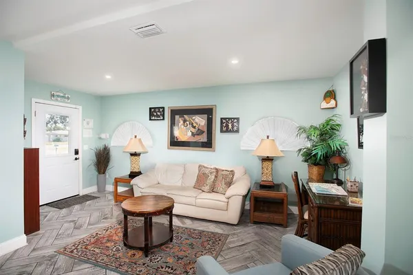 $525,000 | 519 51st Street West, Bradenton, FL 34209