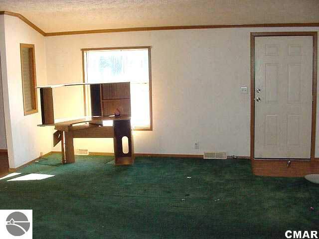 755 North Coleman Road Shepherd, MI 48883 - Photo 5 of 9 1769766-4.JPG