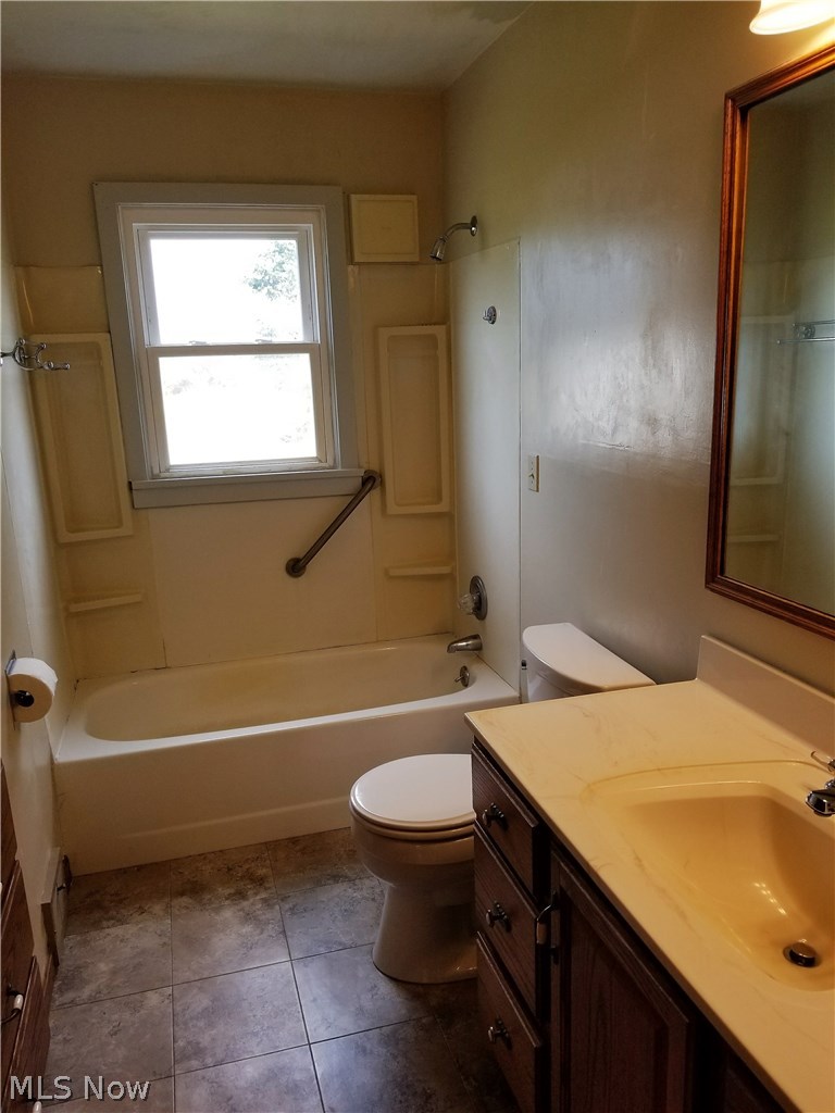 2824 East South Range Road New Springfield, OH 44443 - Photo 11 of 34