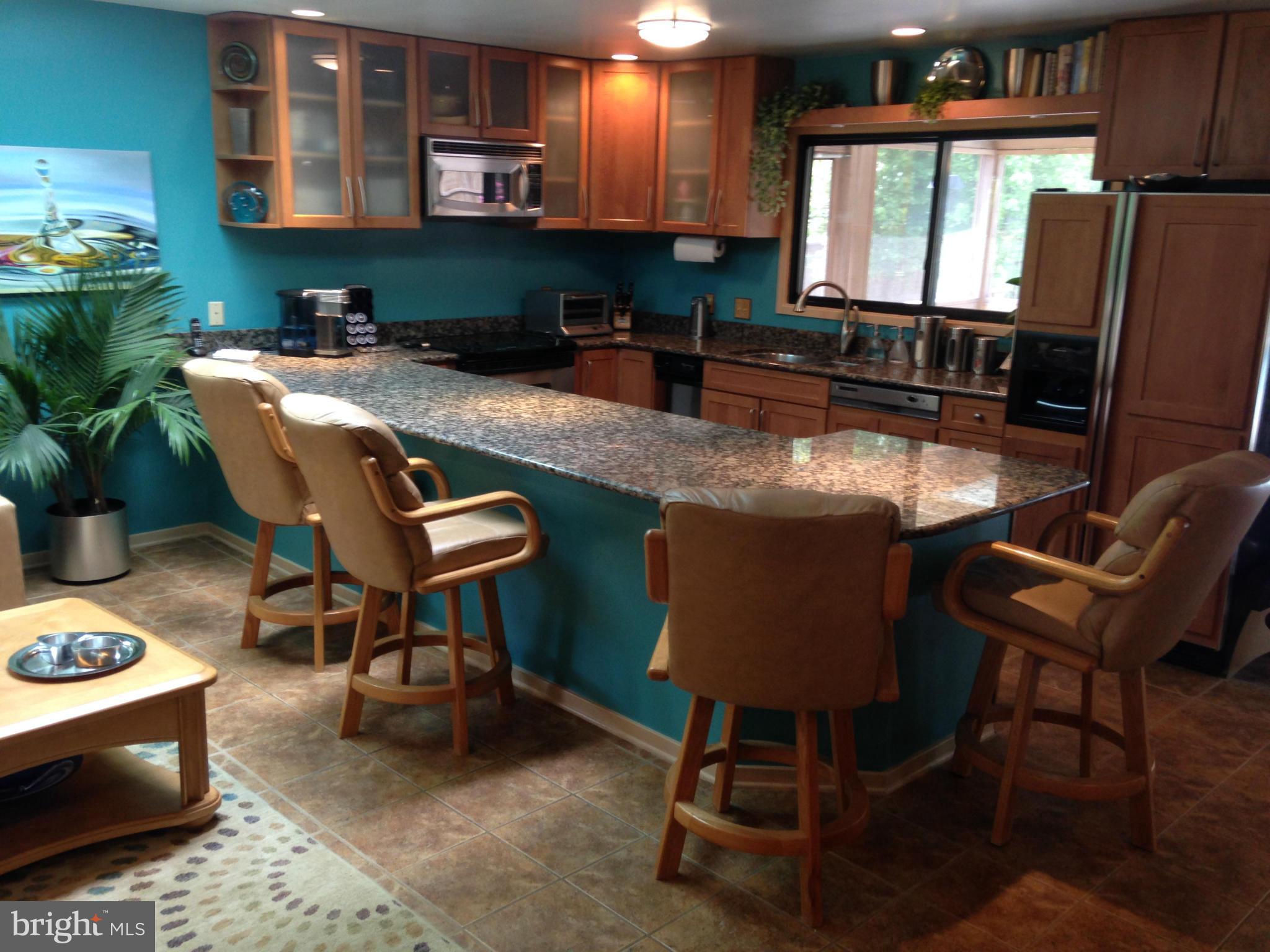 4434 Flintstone Road Alexandria, VA 22306 - Photo 12 of 30 Kitchen