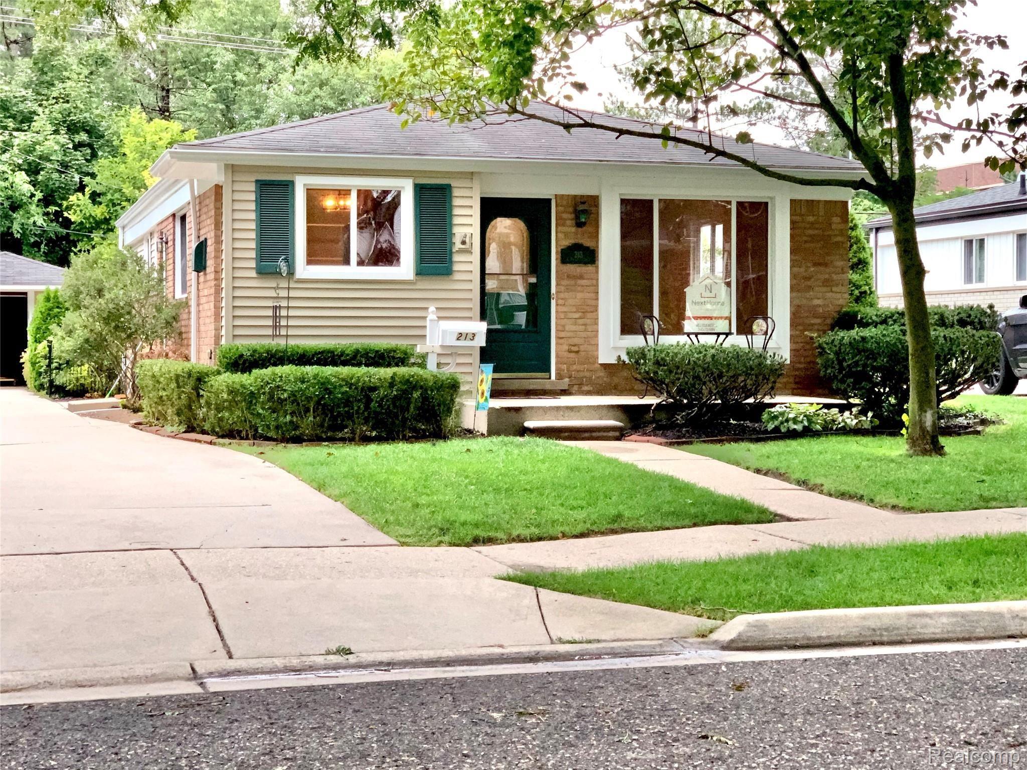 213 North Alice Avenue Rochester, MI 48307 - Photo 1 of 25 IMG_0289.jpeg