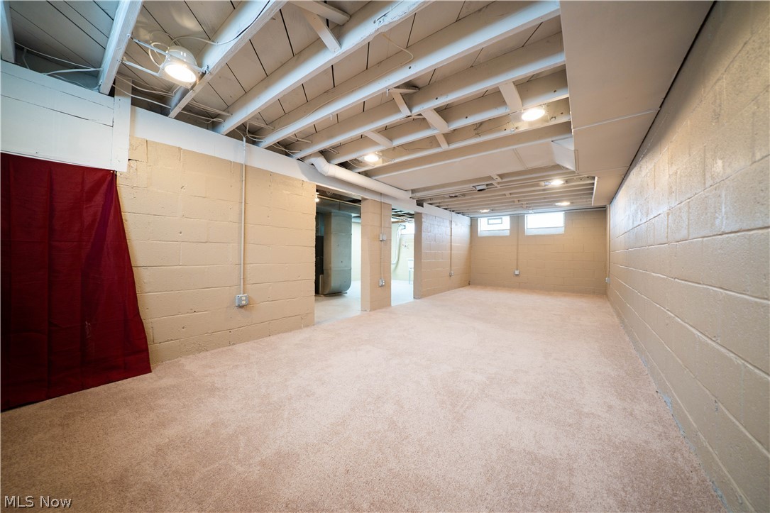 4268 Ridgeview Road Cleveland, OH 44144 - Photo 21 of 25 Gallery Image 21