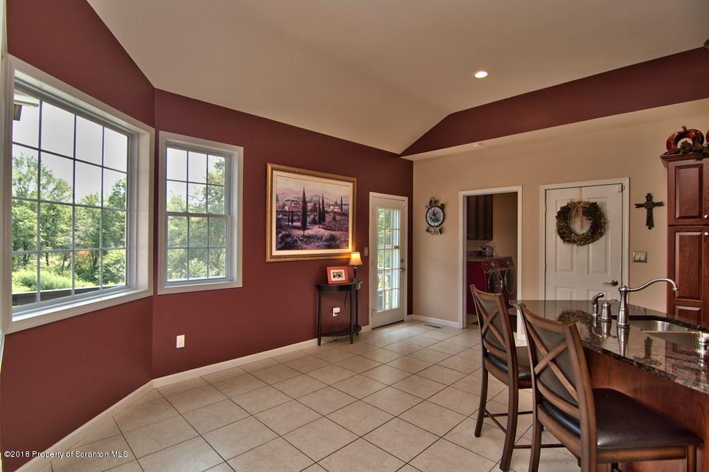52 Laurel Road Moscow, PA 18444 - Photo 13 of 73 Gallery Image 13