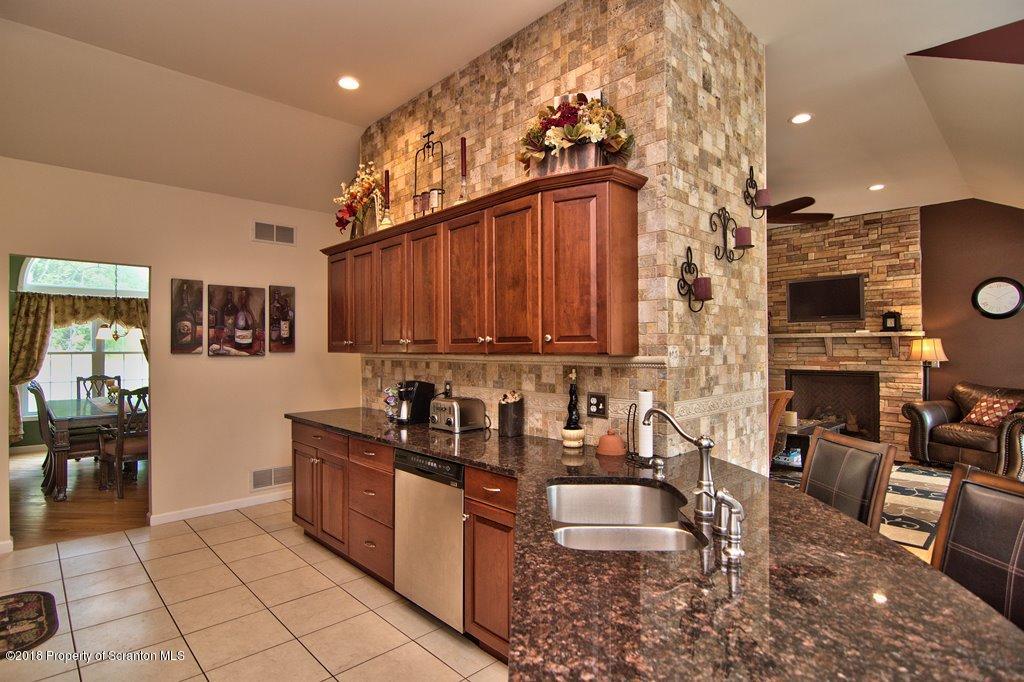 52 Laurel Road Moscow, PA 18444 - Photo 17 of 73 Gallery Image 17