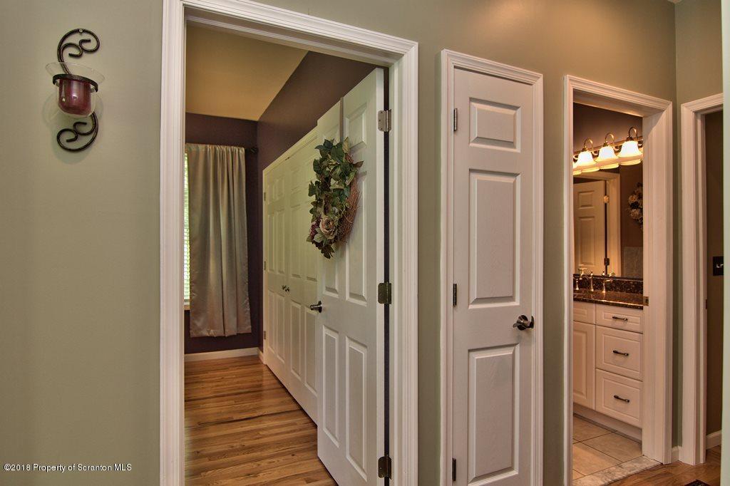 52 Laurel Road Moscow, PA 18444 - Photo 26 of 73 Gallery Image 26