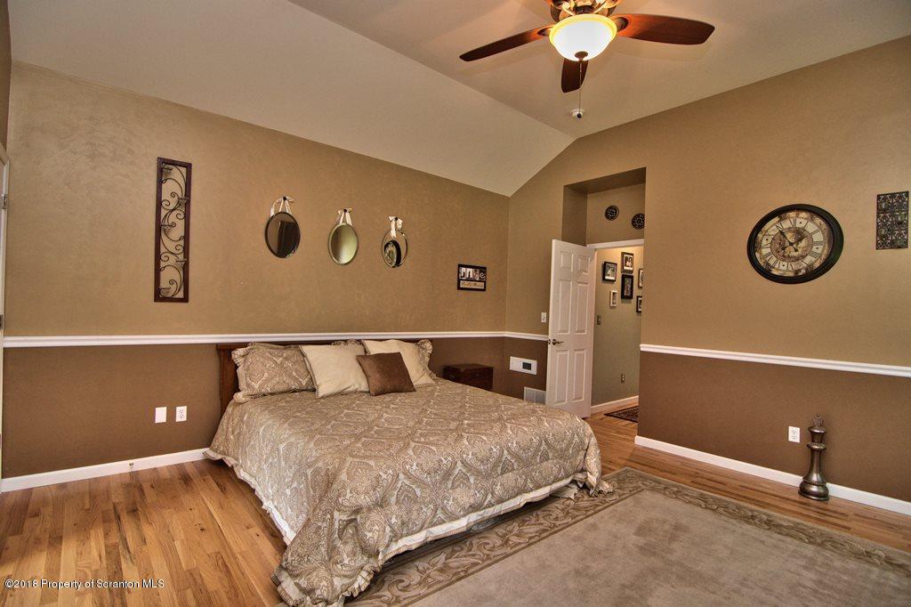 52 Laurel Road Moscow, PA 18444 - Photo 29 of 73 Gallery Image 29