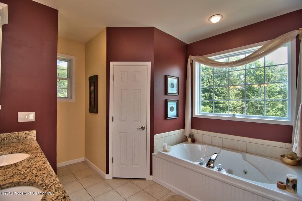 52 Laurel Road Moscow, PA 18444 - Photo 30 of 73 Gallery Image 30