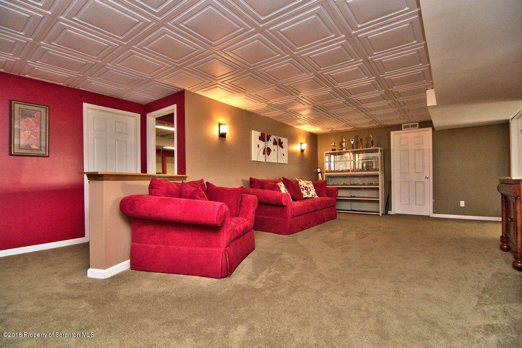 52 Laurel Road Moscow, PA 18444 - Photo 45 of 73 Gallery Image 45