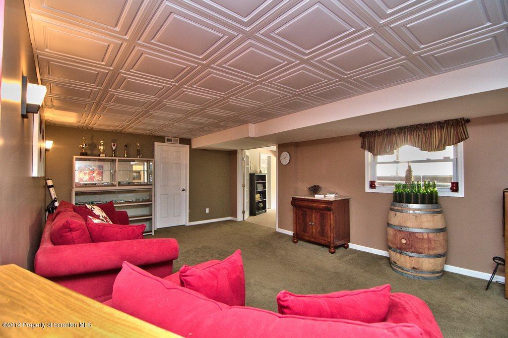 52 Laurel Road Moscow, PA 18444 - Photo 46 of 73 Gallery Image 46