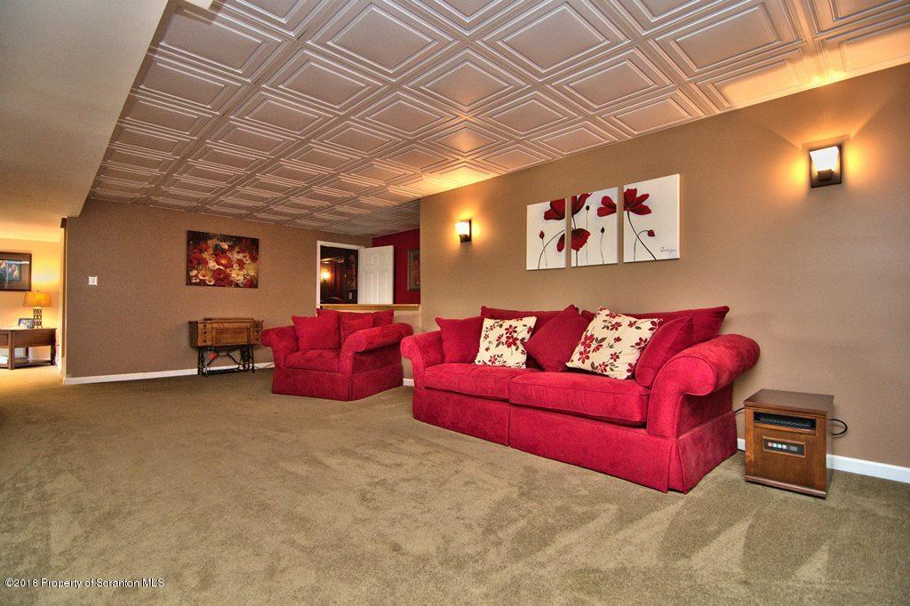 52 Laurel Road Moscow, PA 18444 - Photo 47 of 73 Gallery Image 47