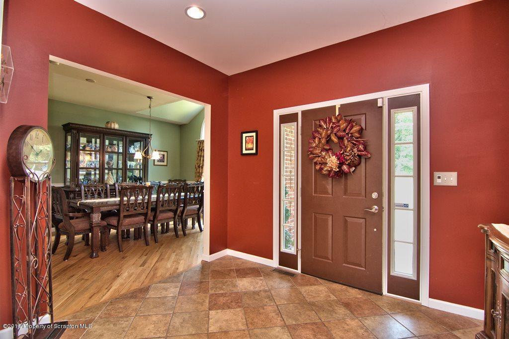 52 Laurel Road Moscow, PA 18444 - Photo 5 of 73 Gallery Image 5