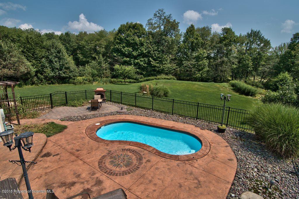52 Laurel Road Moscow, PA 18444 - Photo 69 of 73 Gallery Image 69