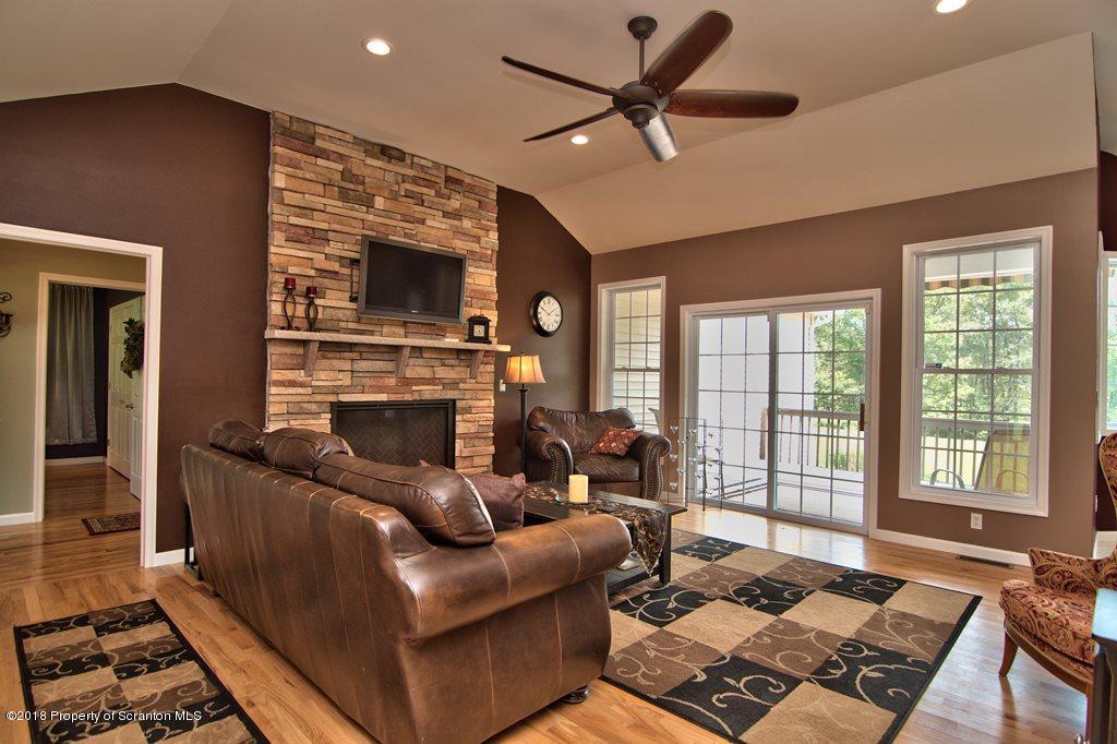 52 Laurel Road Moscow, PA 18444 - Photo 8 of 73 Gallery Image 8