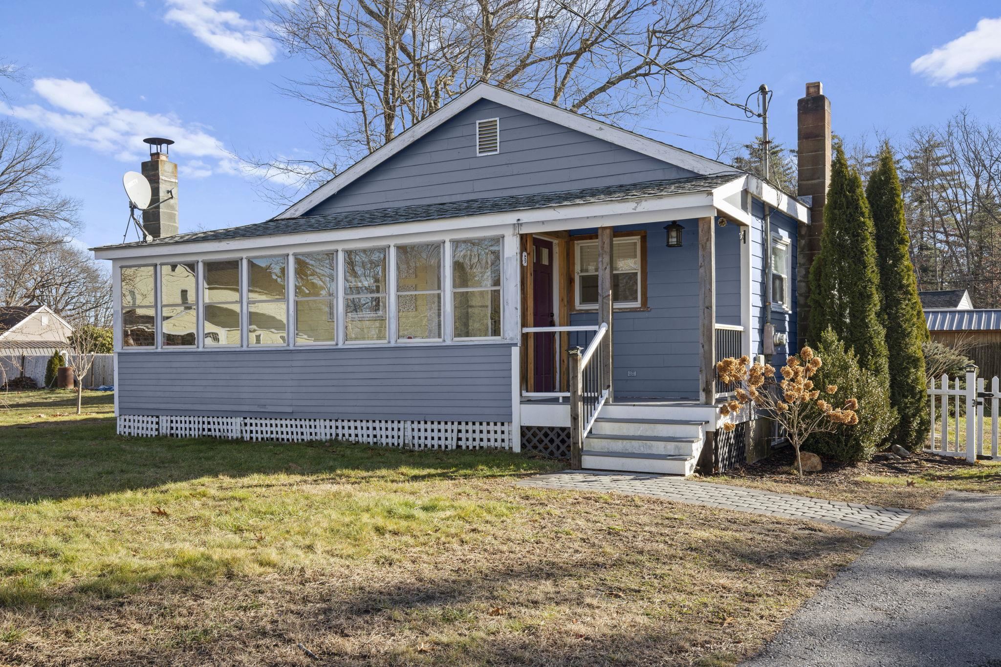 5 Dulcies Point Road Kingston, NH 03848 - Photo 1 of 32