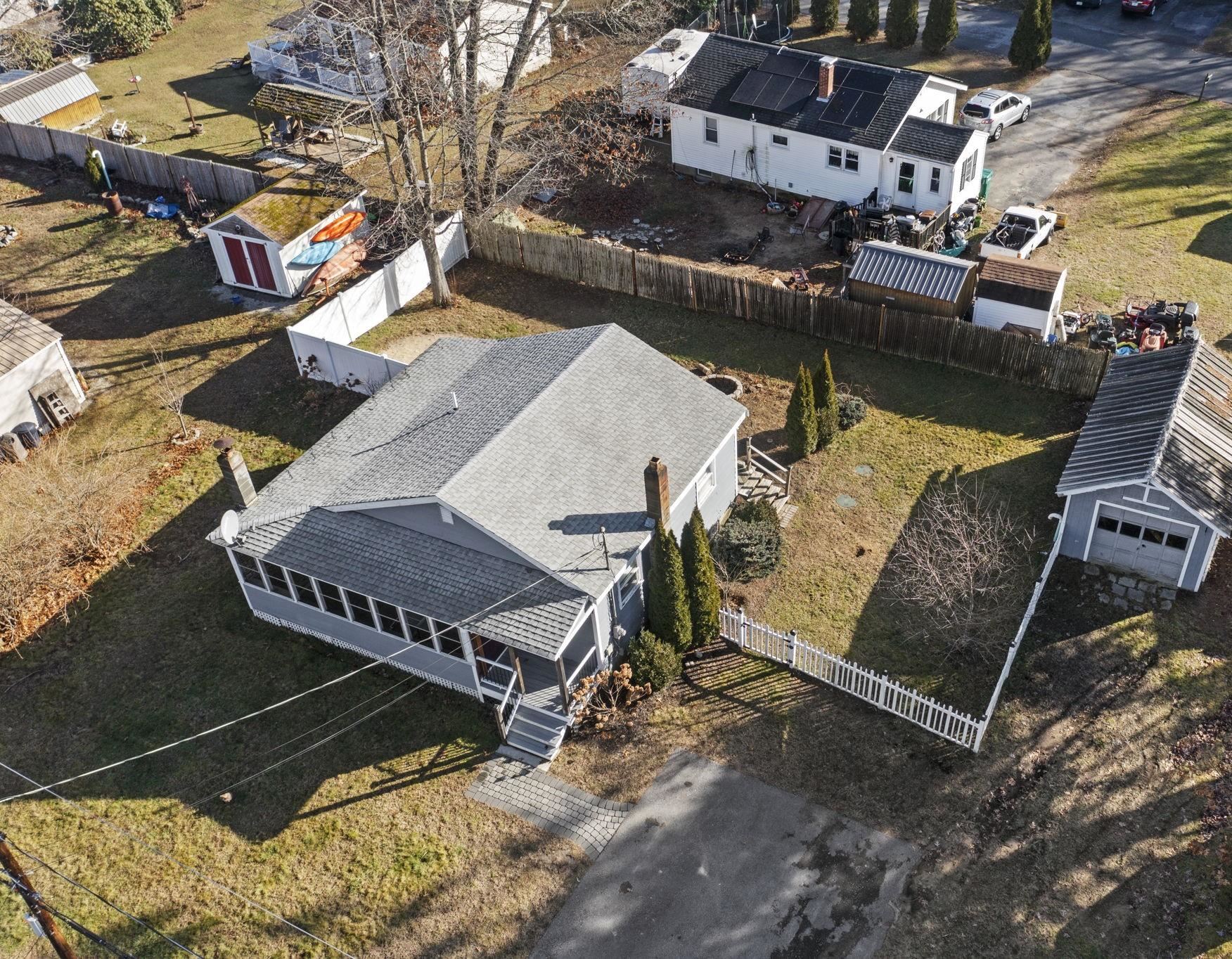5 Dulcies Point Road Kingston, NH 03848 - Photo 2 of 32