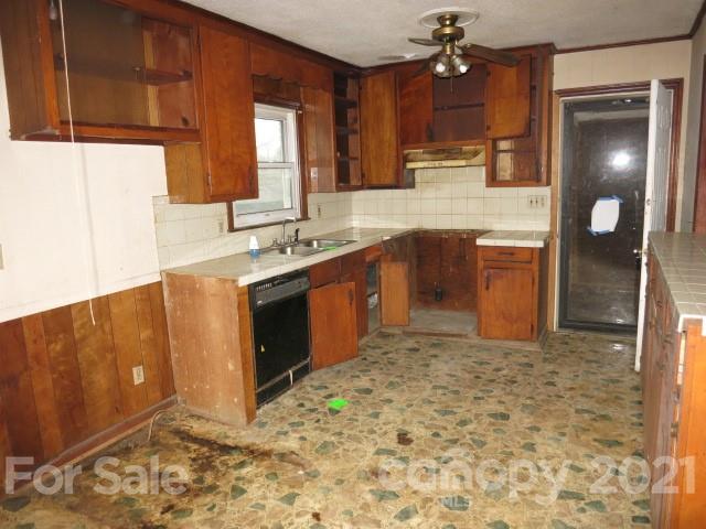 519 Kilgore Road Kings Mountain, NC 28086 - Photo 4 of 18 Gallery Image 4