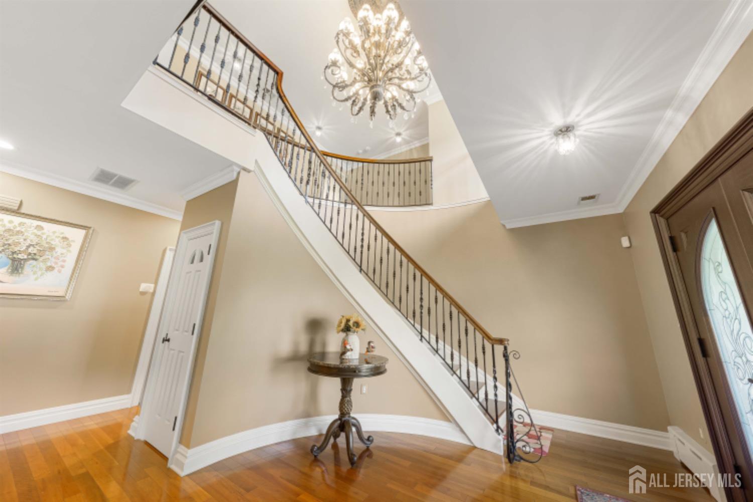 149 Sherwood Road Colonia, NJ 07067 - Photo 17 of 67 Gallery Image 17