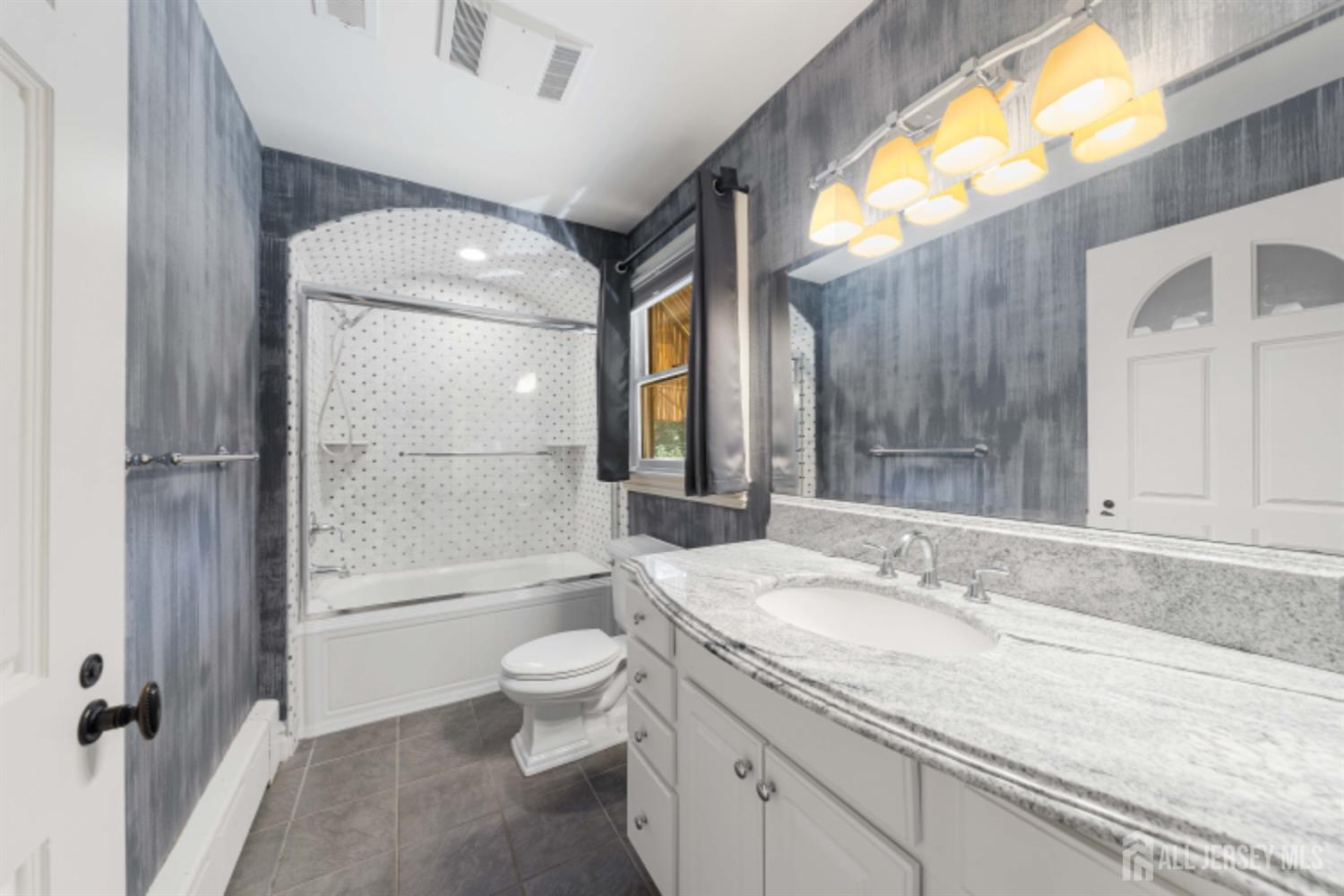 149 Sherwood Road Colonia, NJ 07067 - Photo 28 of 67 Gallery Image 28