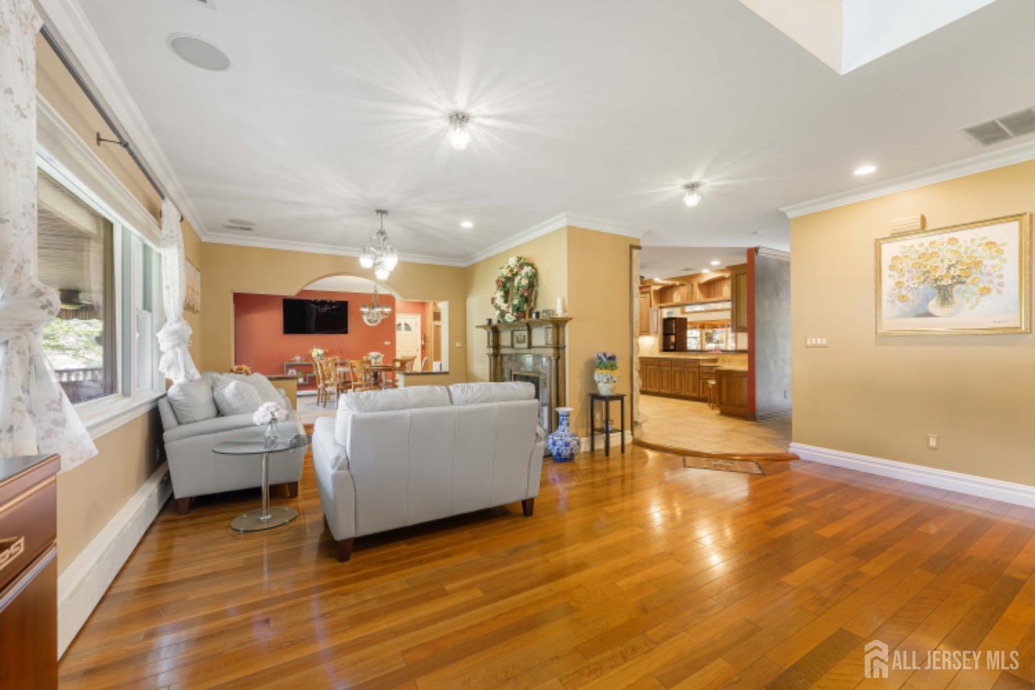 149 Sherwood Road Colonia, NJ 07067 - Photo 3 of 67 Gallery Image 3