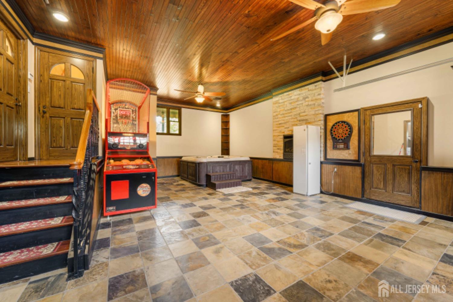 149 Sherwood Road Colonia, NJ 07067 - Photo 48 of 67 Gallery Image 48