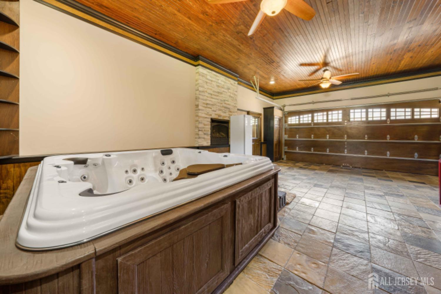 149 Sherwood Road Colonia, NJ 07067 - Photo 49 of 67 Gallery Image 49
