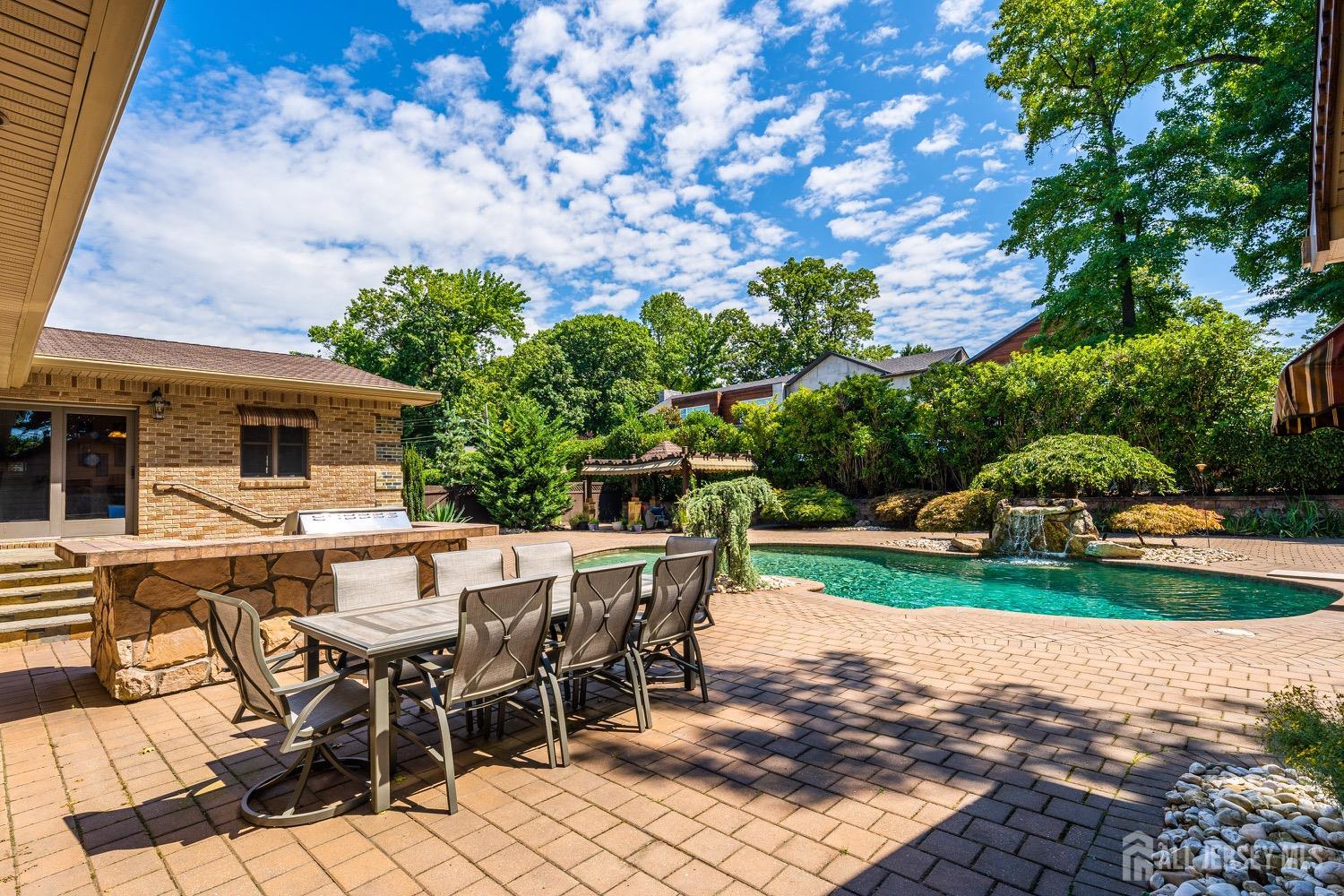 149 Sherwood Road Colonia, NJ 07067 - Photo 50 of 67 Gallery Image 50