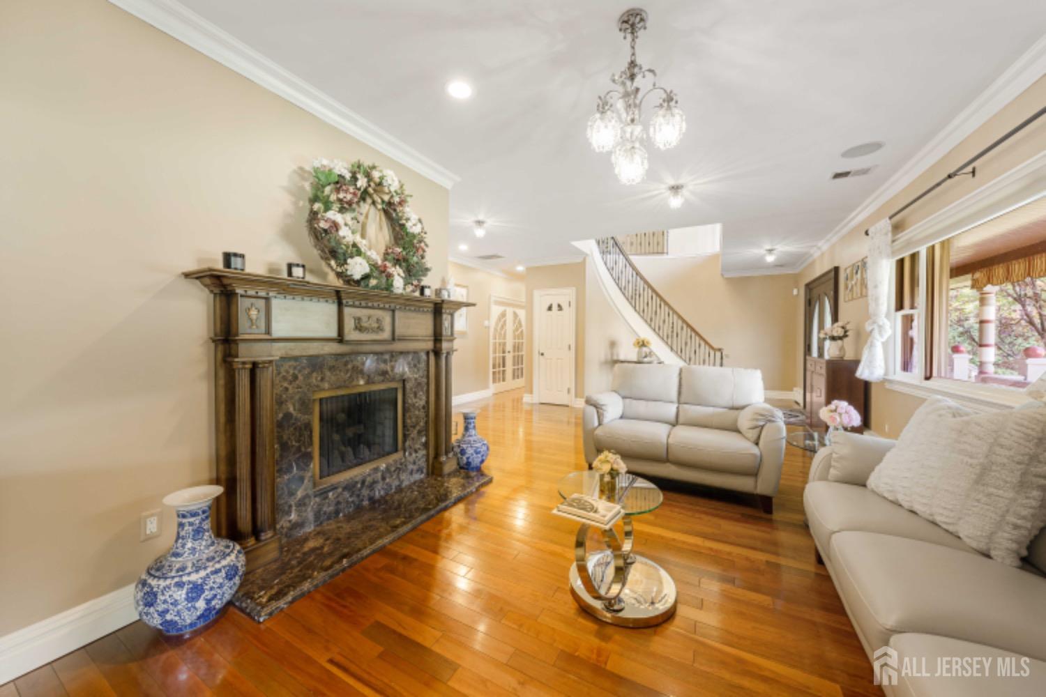 149 Sherwood Road Colonia, NJ 07067 - Photo 5 of 67 Gallery Image 5