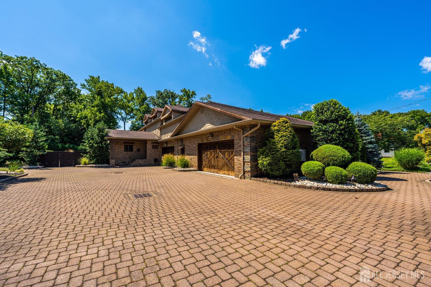 149 Sherwood Road Colonia, NJ 07067 - Photo 59 of 67 Gallery Image 59