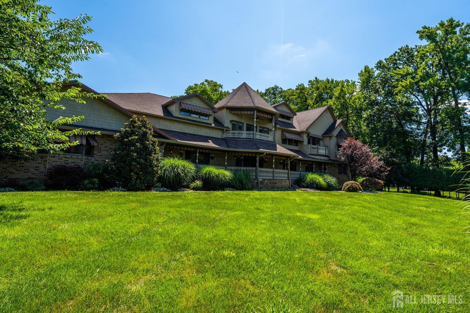 149 Sherwood Road Colonia, NJ 07067 - Photo 61 of 67 Gallery Image 61