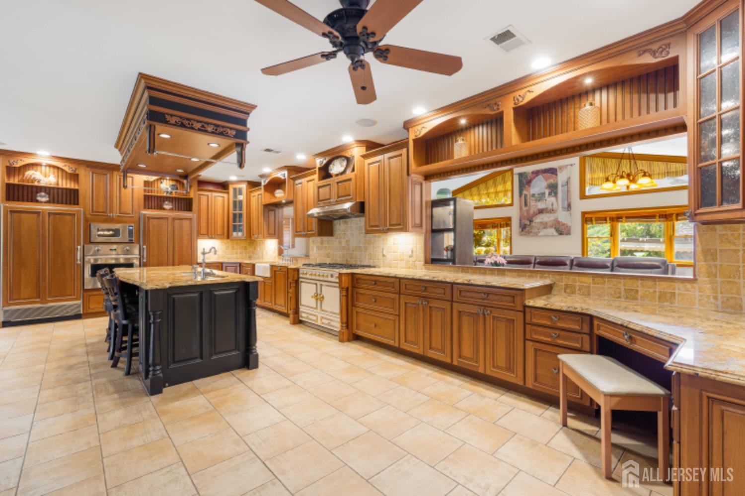 149 Sherwood Road Colonia, NJ 07067 - Photo 7 of 67 Gallery Image 7