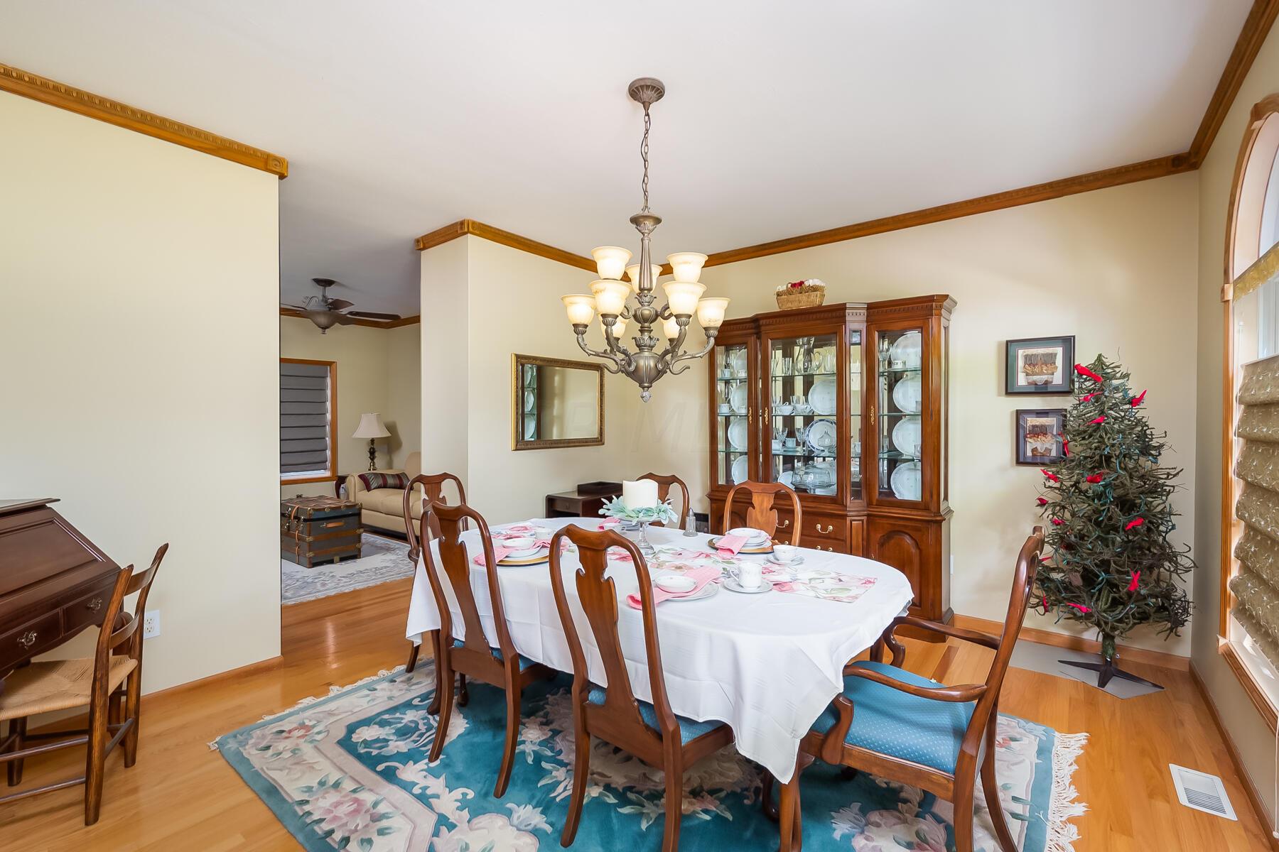 1557 Braumiller Road Delaware, OH 43015 - Photo 26 of 54 Dining Room