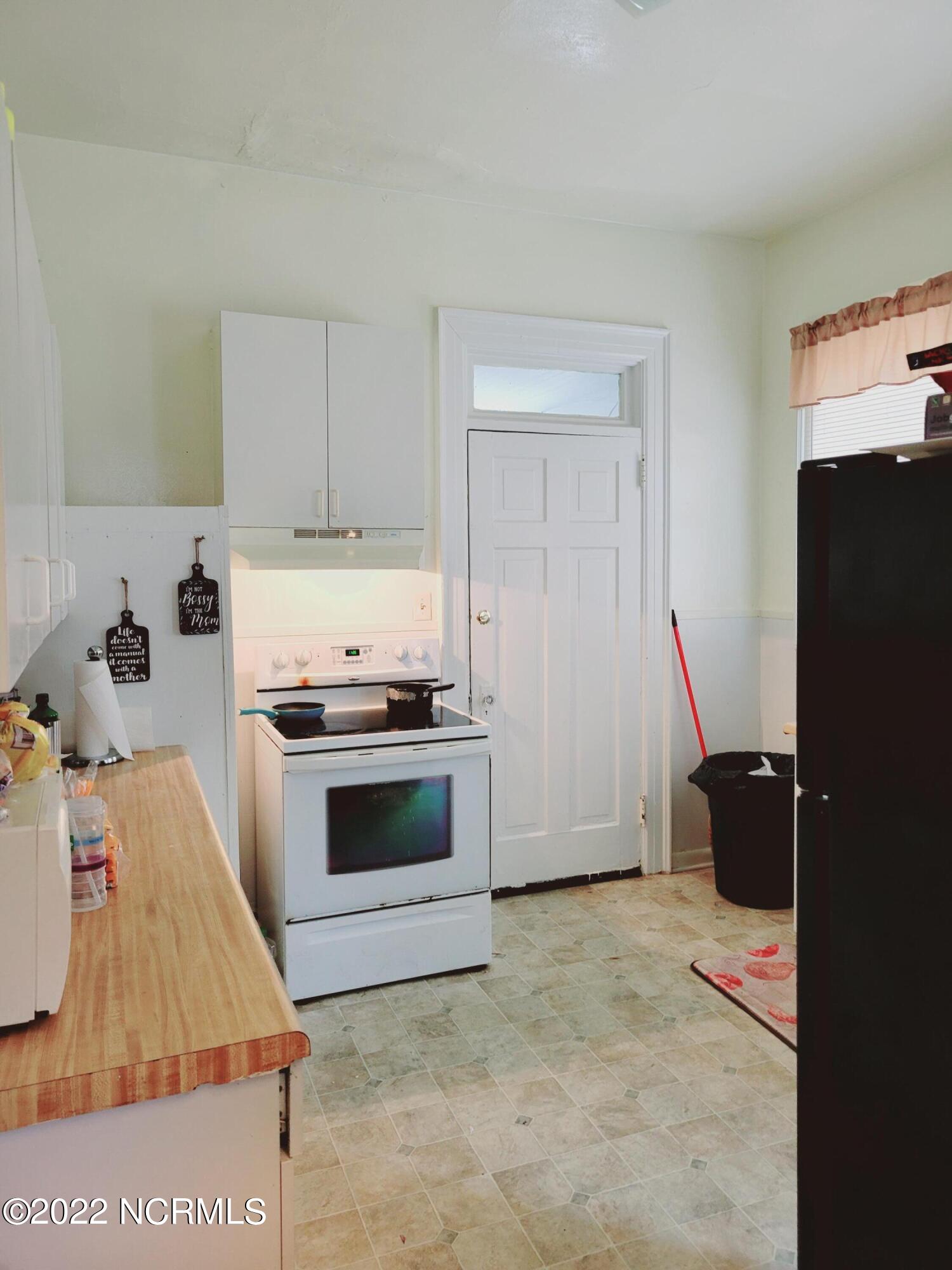 526 Spring Street Hamlet, NC 28345 - Photo 11 of 17 20220310_112745