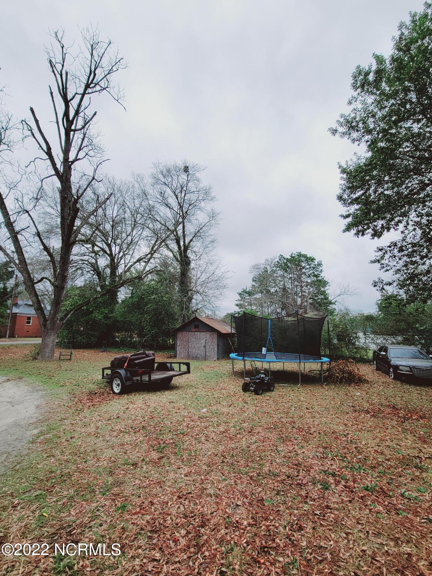 526 Spring Street Hamlet, NC 28345 - Photo 5 of 17 20220310_112513
