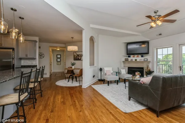 $299,000 | 17200 Oak Park Avenue, Unit 304, Tinley Park, IL 60477