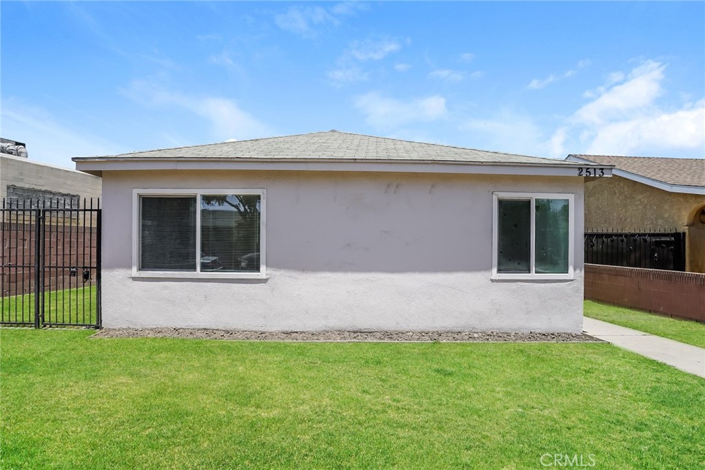 2513 East Tyler Street Carson, CA 90810 - Photo 2 of 15