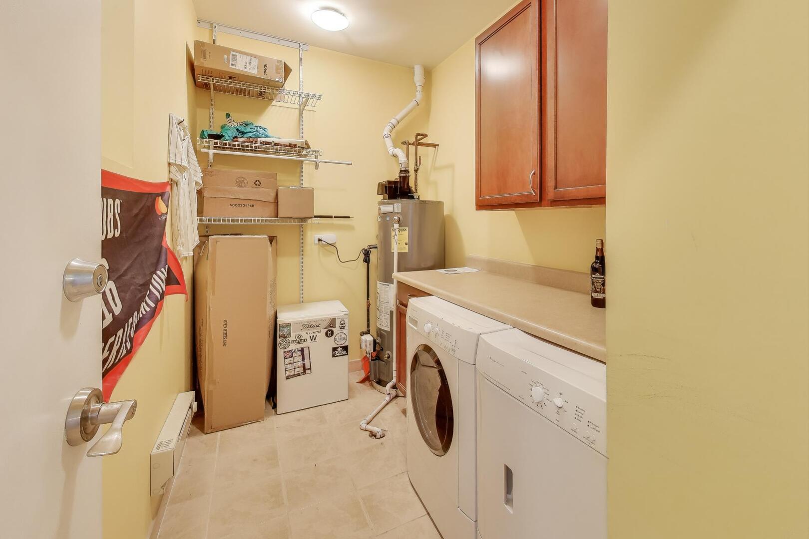 1378 North Wolcott Avenue, Unit 2C Chicago, IL 60622 - Photo 14 of 15 a utility room with dryer and washer